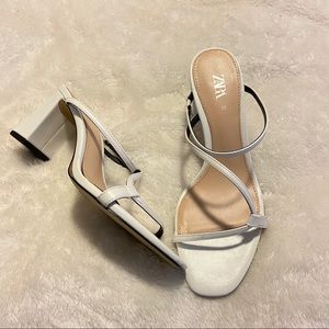 EUC Zara White Asymmetrical Strappy Mules